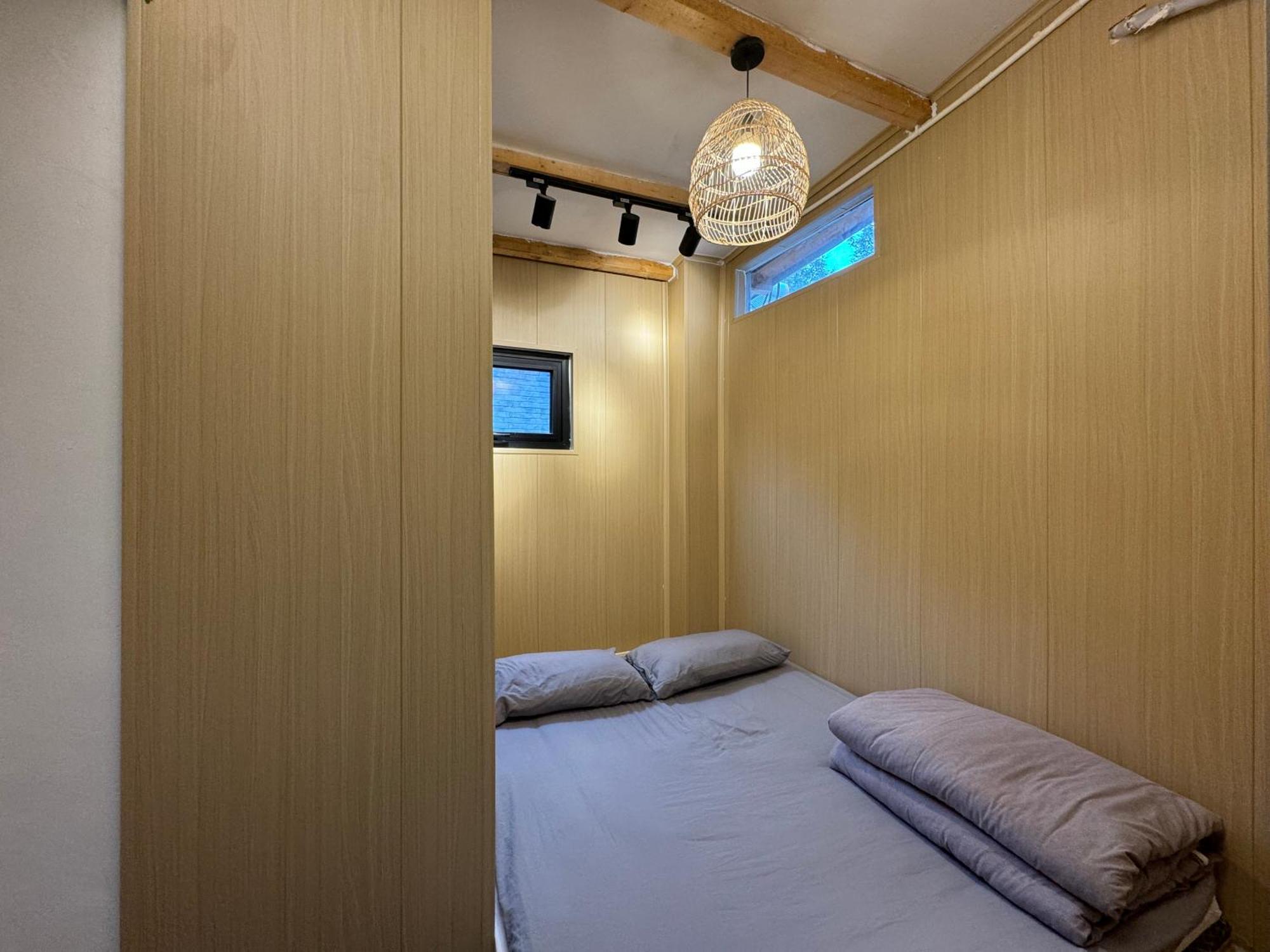 Beijing Hills & Hutong City Retreat Near Forbidden City & Line 4 Multi-Room Options ภายนอก รูปภาพ